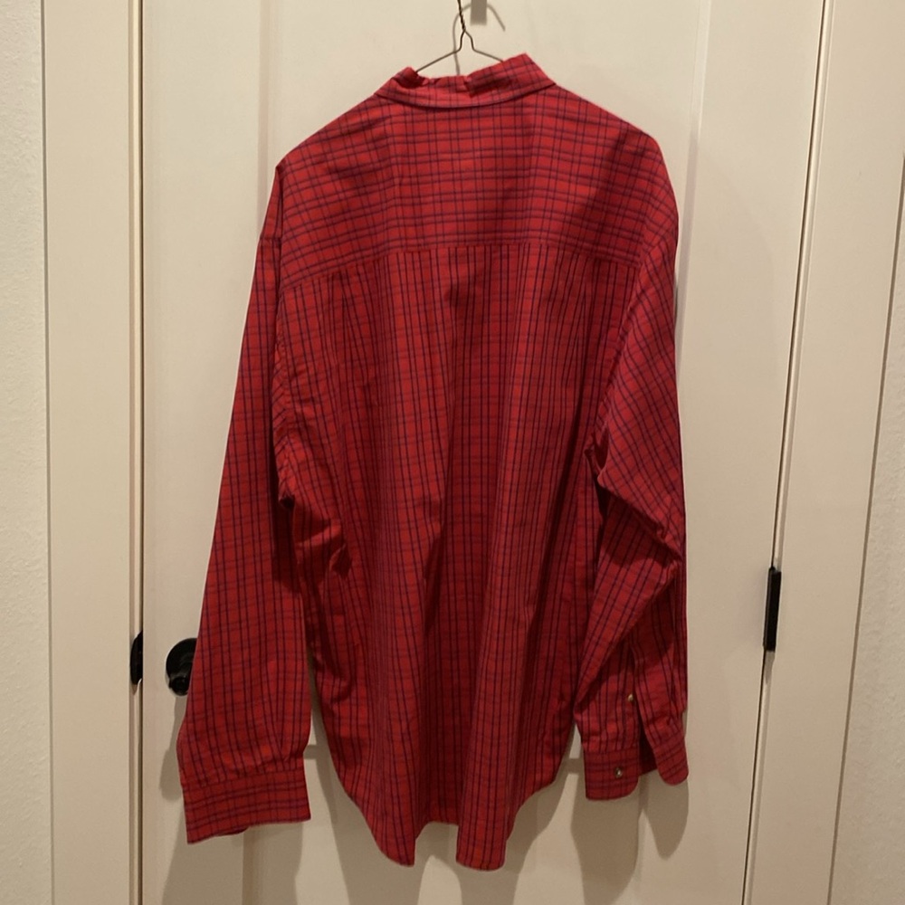 Eddie Bauer Men’s Casual Button Down Long Sleeve‎ Shirt.  Red w/Blue Stripes. - Picture 5 of 6